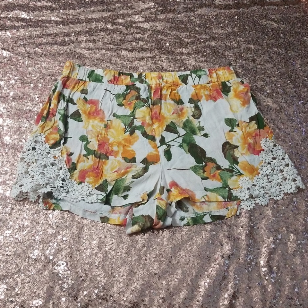 Floral print shorts